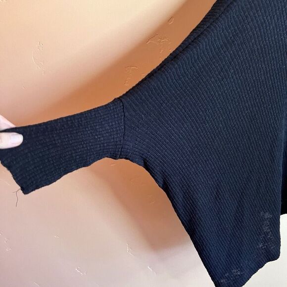Free People Beach Womens Oversized Turtleneck Sweater Size XS Slit Open Back - Picture 2 of 6